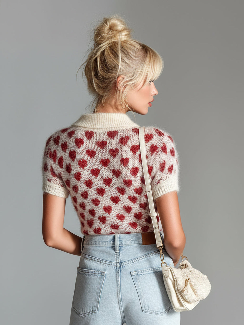 FRIDA | HEART-PATTERN SWEATER