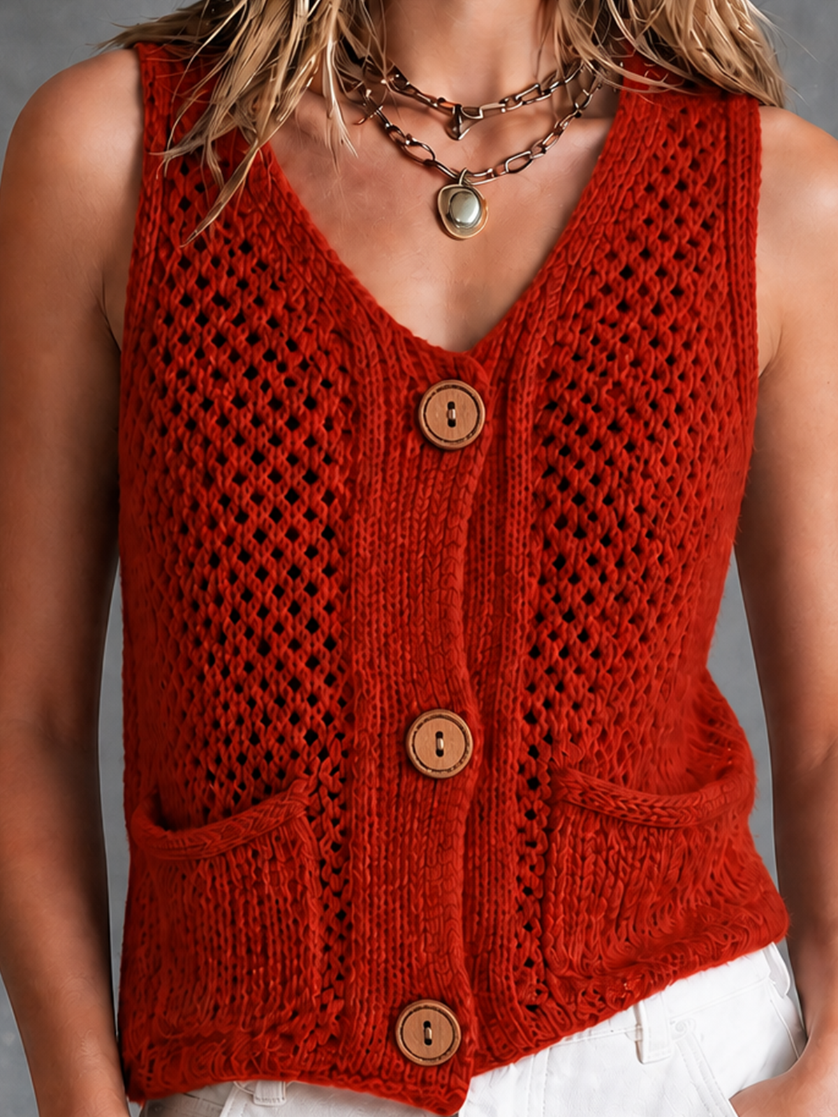 GINEVRA | RED HOLLOW-OUT VEST
