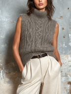 ILARIA | TAUPE CABLE VEST