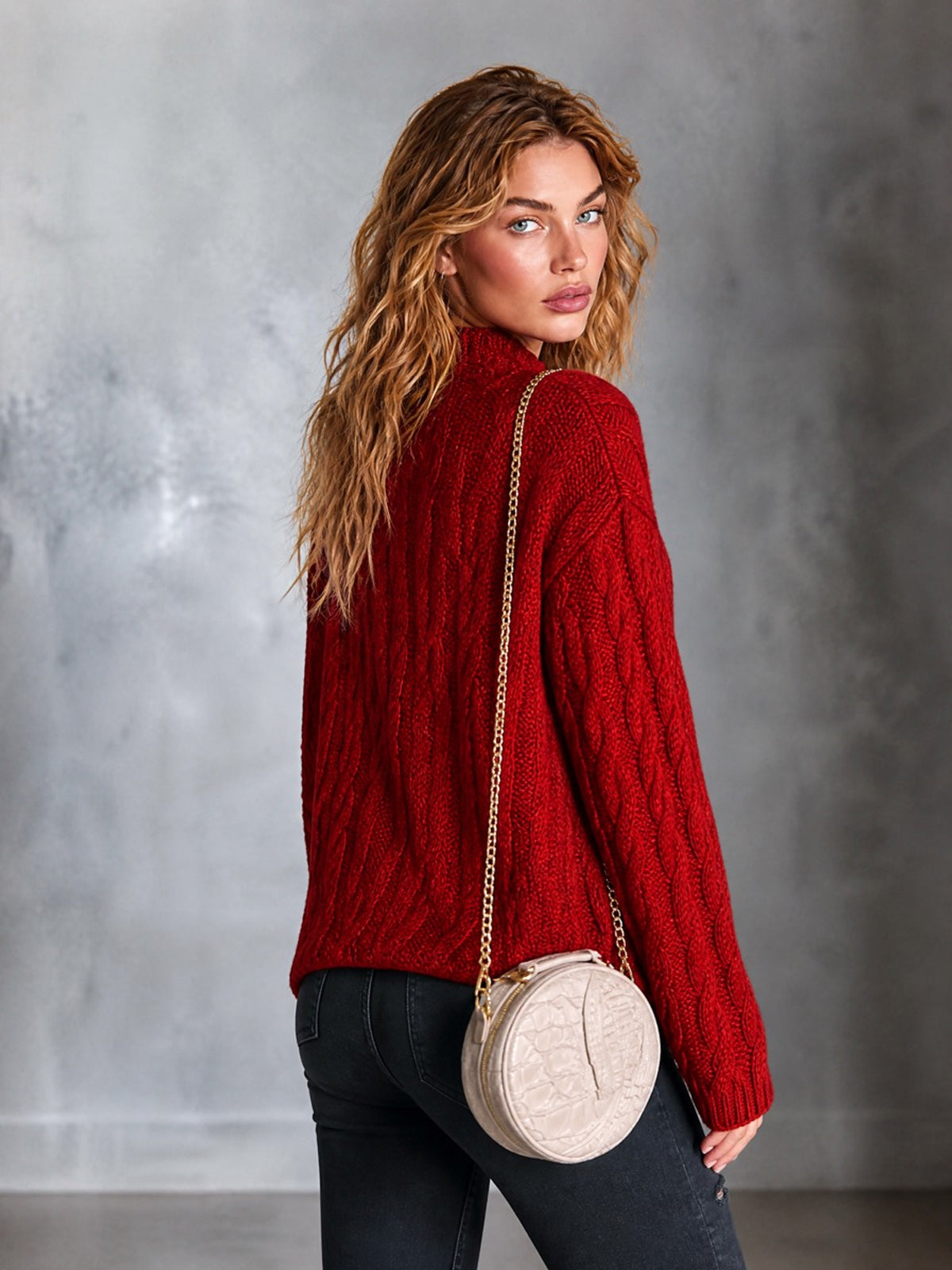 RENATA | RED CABLE-KNIT SWEATER