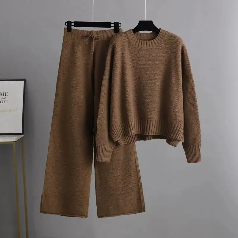 Thavianne - Soft Knit Set Parisian Elegance