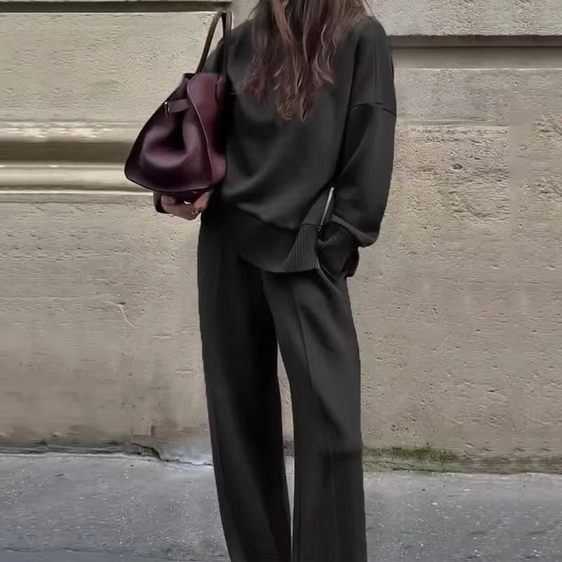 Brenara - Relaxed Fit Sweatshirt Set